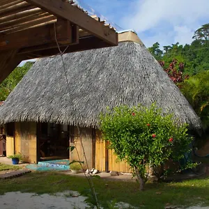 https://fare-bambou-ct-mer.frenchpolynesia-hotels.com
